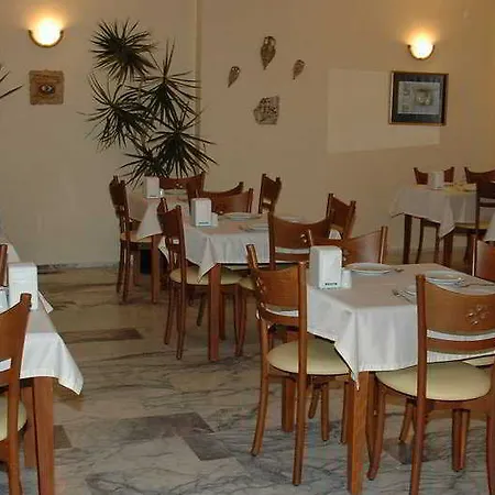 Hotel Yonca Apart De Luxe Kusadasi